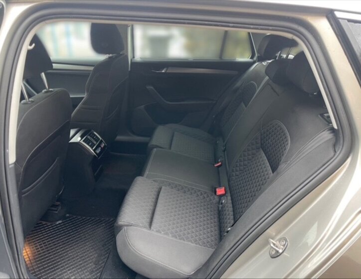 Škoda Superb Kombi 1,8 l 132 kw