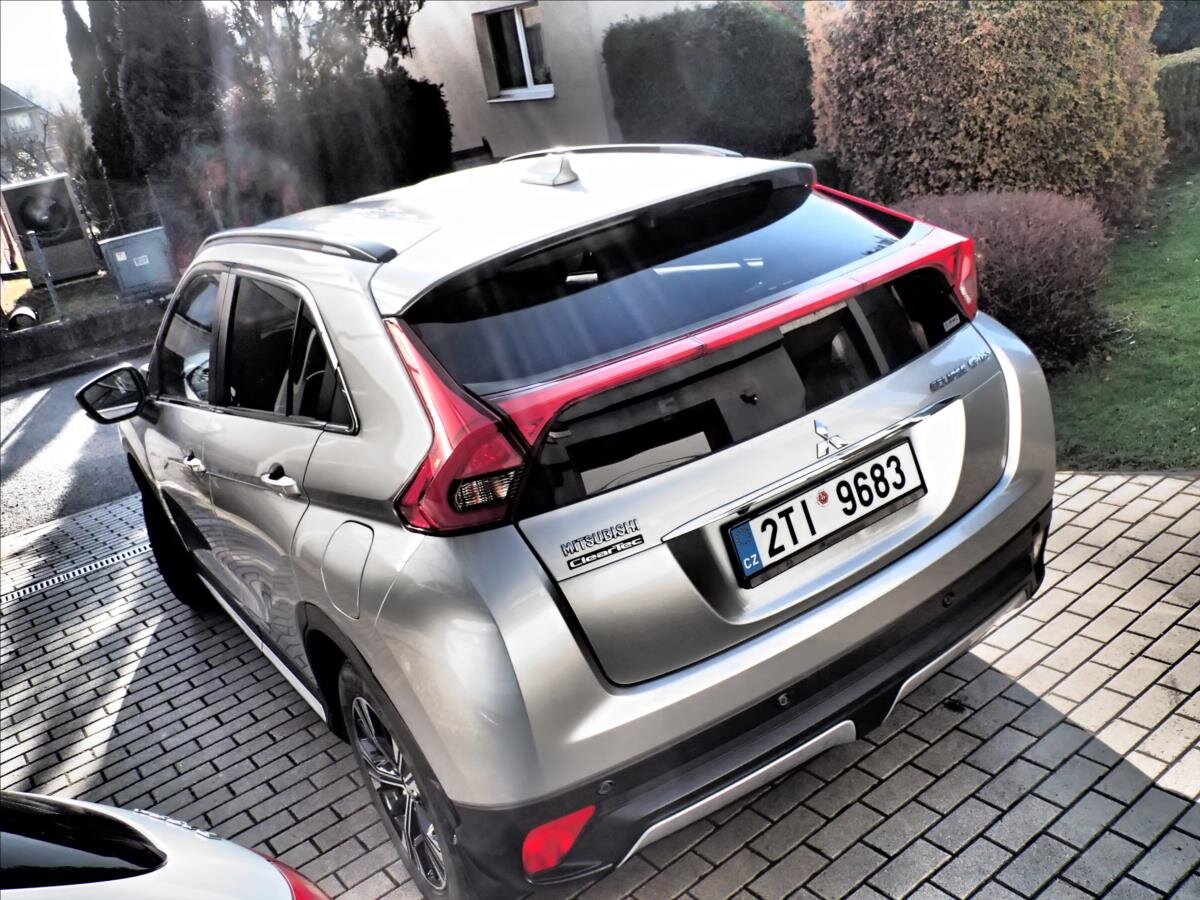Mitsubishi Eclipse Cross Kombi 1,5 l 120 kw