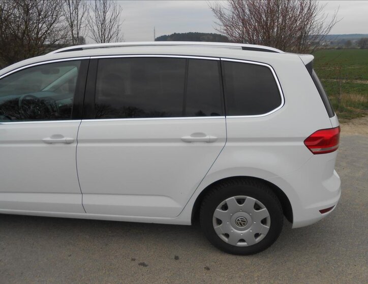 Volkswagen Touran Kombi 2,0 l 110 kw