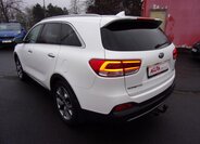 KIA Sorento 5