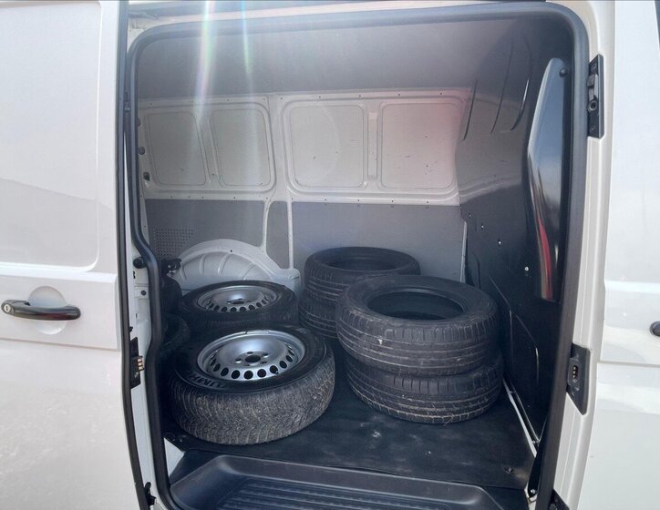Volkswagen Transporter Skříň 2,0 l 62 kw