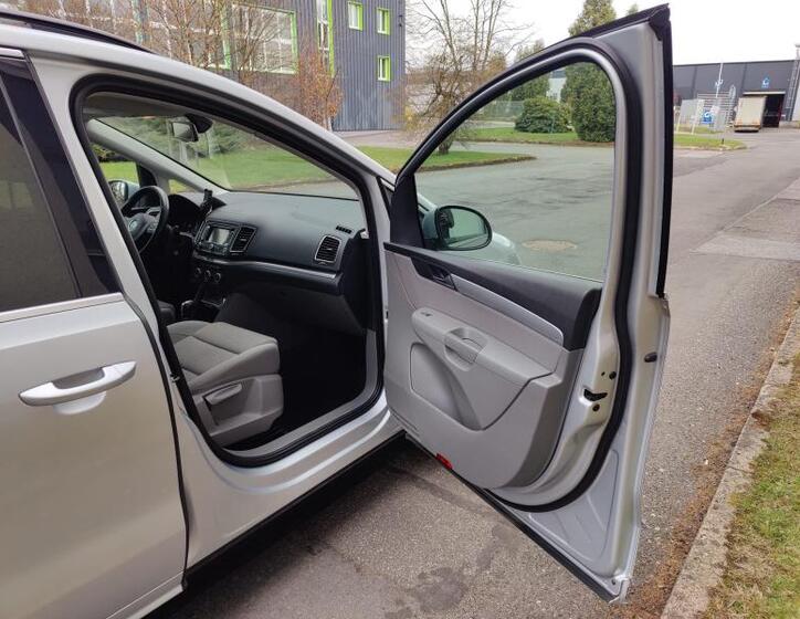 Volkswagen Sharan 19