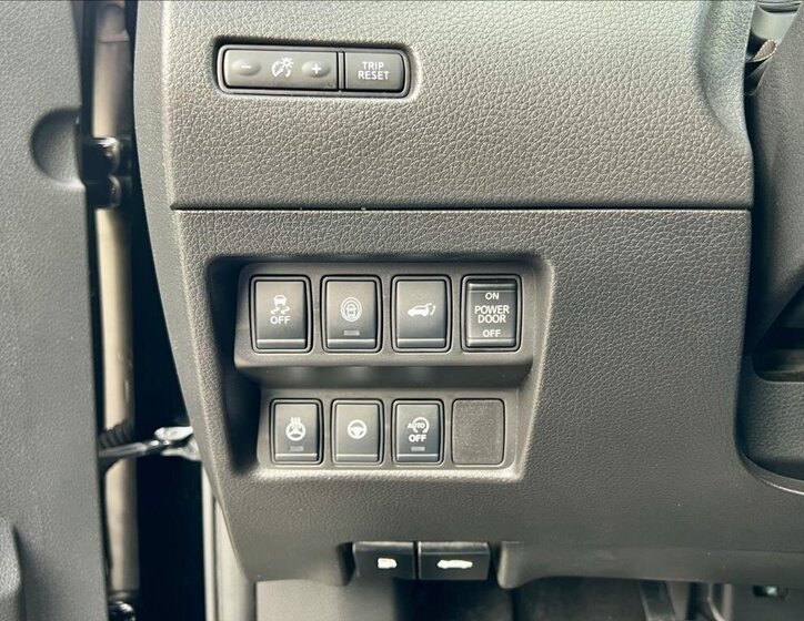 Nissan X-Trail SUV / Terénní 1,7 l 110 kw