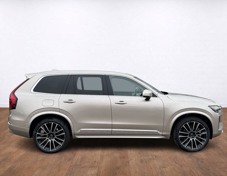Volvo XC90 SUV / Terénní 2,0 l 184 kw