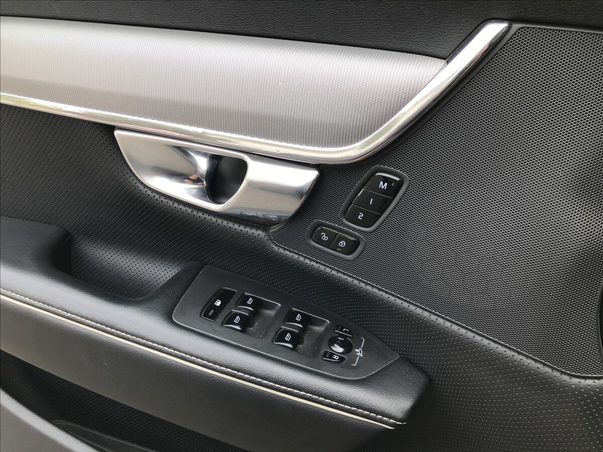 Volvo V90 Kombi 2,0 l 140 kw