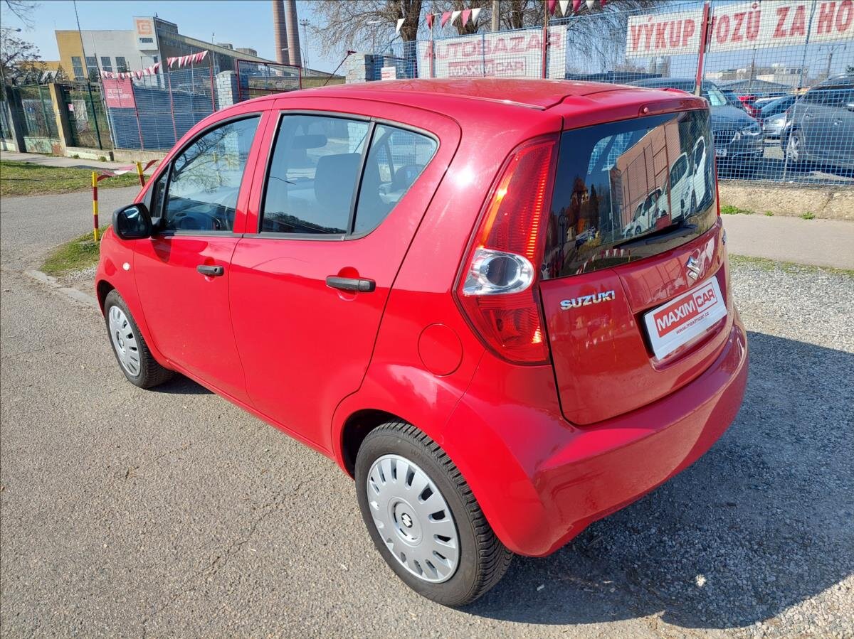 Suzuki Splash Hatchback 996,0 48 kw