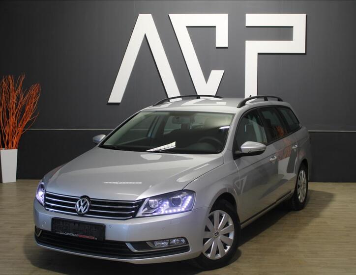 Volkswagen Passat 1