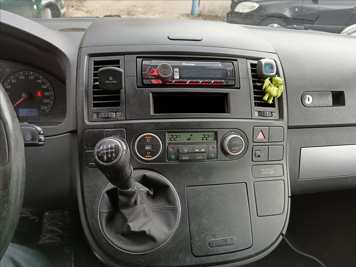 Volkswagen Multivan MPV 2,5 l 128 kw