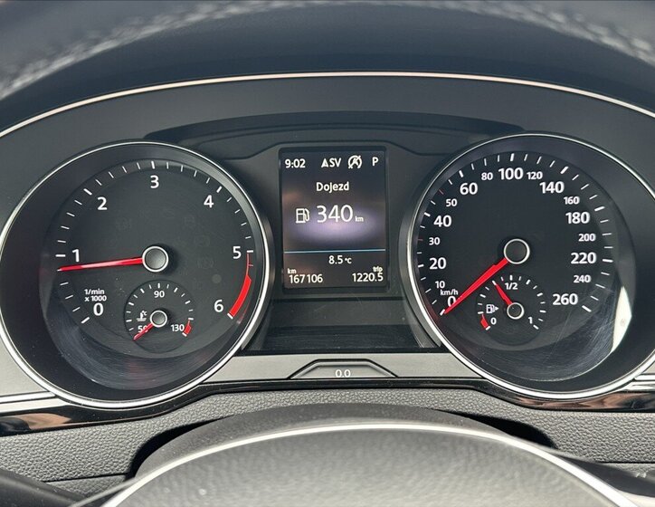 Volkswagen Passat Kombi 2,0 l 140 kw