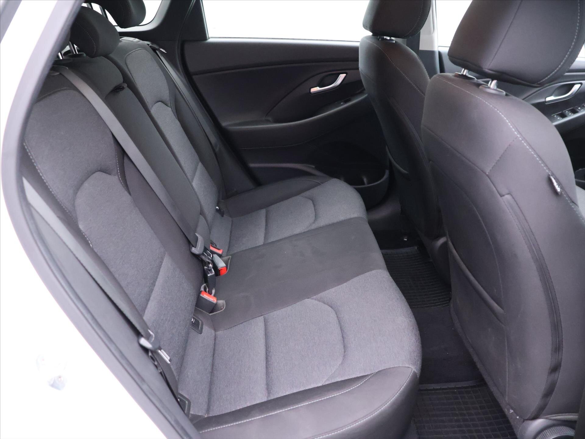 Hyundai i30 Kombi 998,0 88 kw