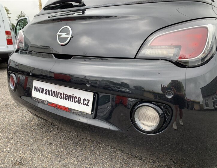 Opel Adam Hatchback 1,4 l 64 kw