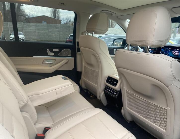 Mercedes-Benz GLS 15