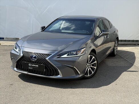 Lexus ES 300h Sedan / Limuzína 2,5 l 131 kw