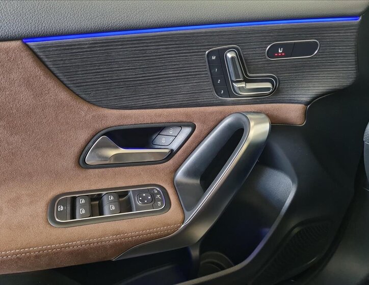 Mercedes-Benz Třídy A 12