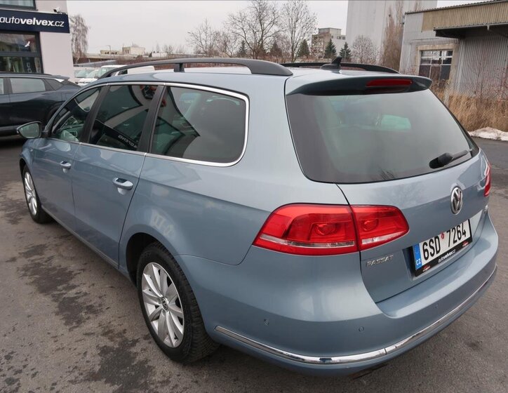 Volkswagen Passat Kombi 2,0 l 103 kw