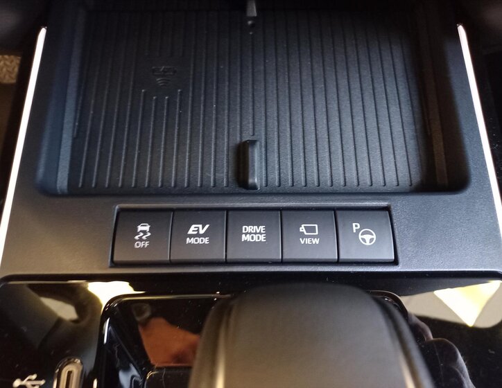 Toyota Corolla Cross CUV 2,0 l 112 kw