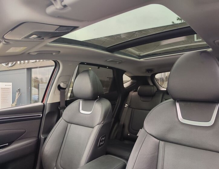 Hyundai Tucson SUV 1,6 l 195 kw