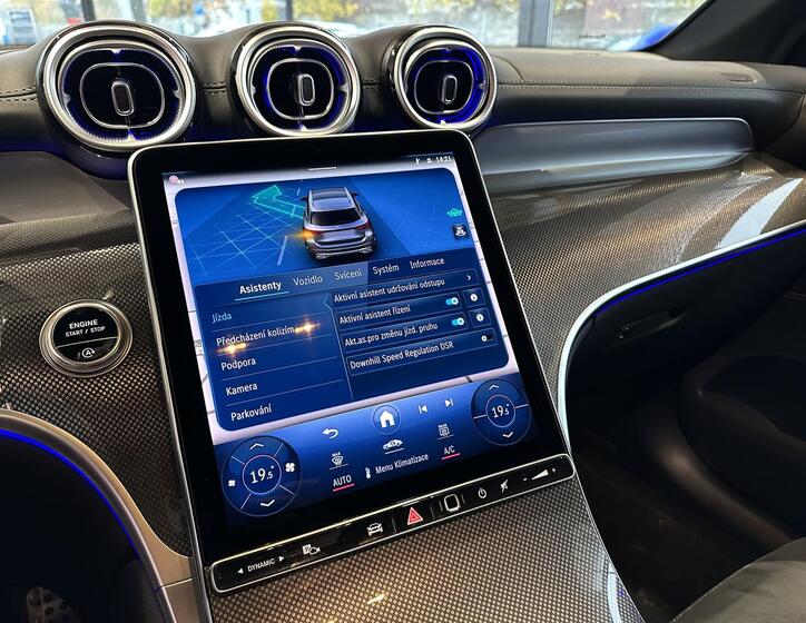 Mercedes-Benz GLC 11