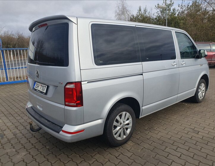 Volkswagen Transporter Kombi 2,0 l 110 kw