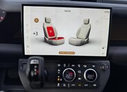 Land Rover Defender 27