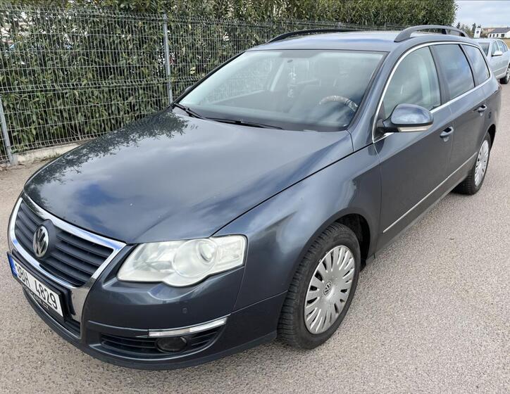 Volkswagen Passat 1