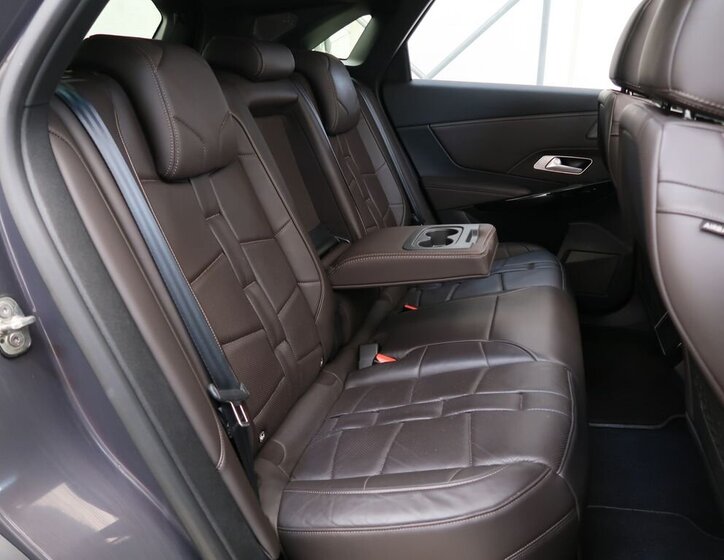 DS Automobiles DS7 Crossback SUV / Terénní 1,6 l 133 kw