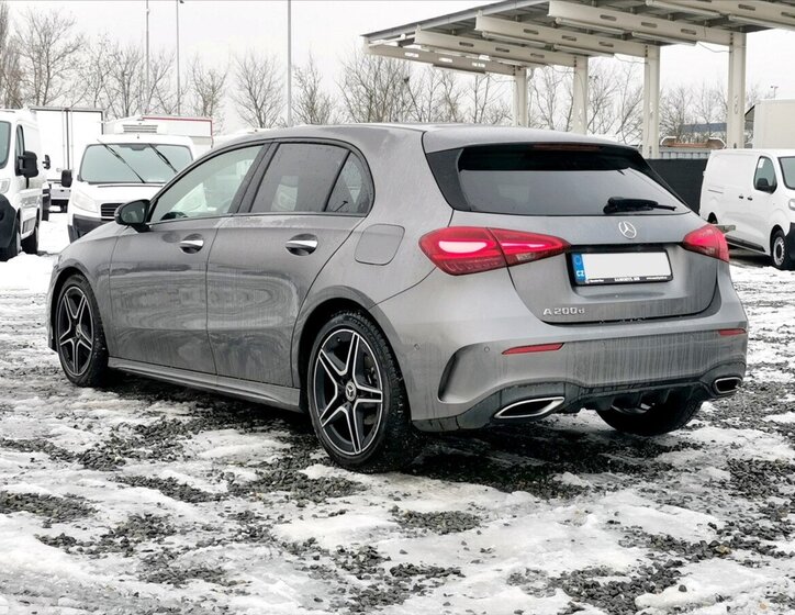 Mercedes-Benz Třídy A Hatchback 2,0 l 110 kw