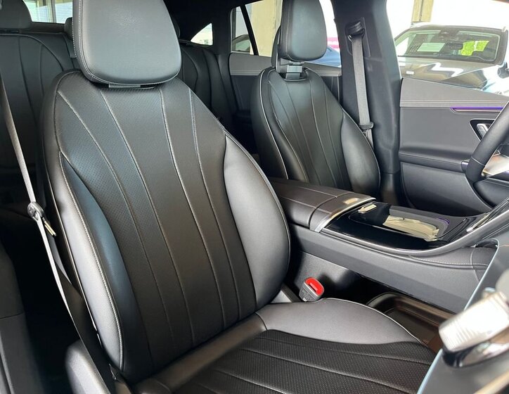 Mercedes-Benz EQE Sedan / Limuzína 0,0 180 kw