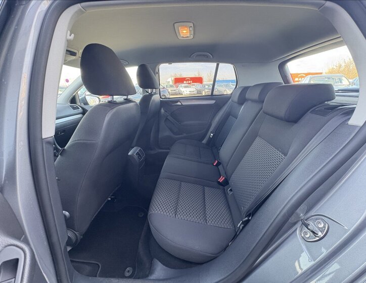 Volkswagen Golf Hatchback 1,2 l 77 kw