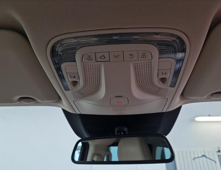 Mercedes-Benz Třídy V MPV 2,0 l 174 kw