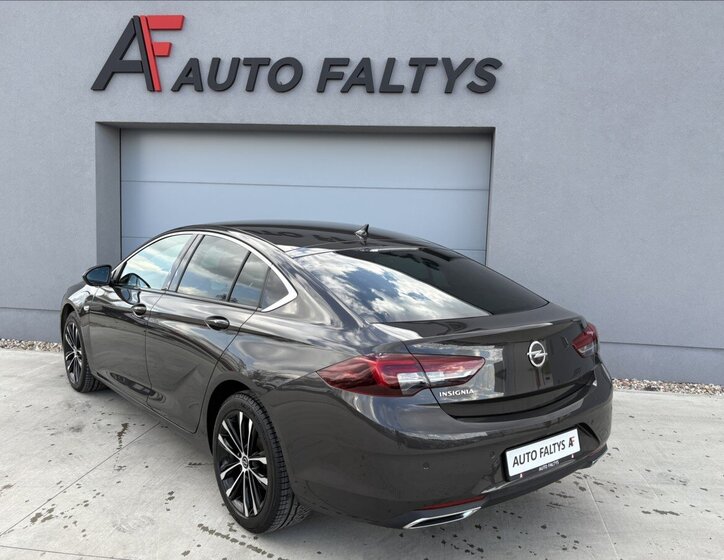 Opel Insignia Hatchback 2,0 l 128 kw