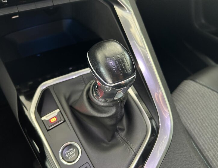 Peugeot 3008 SUV / Terénní 1,5 l 96 kw