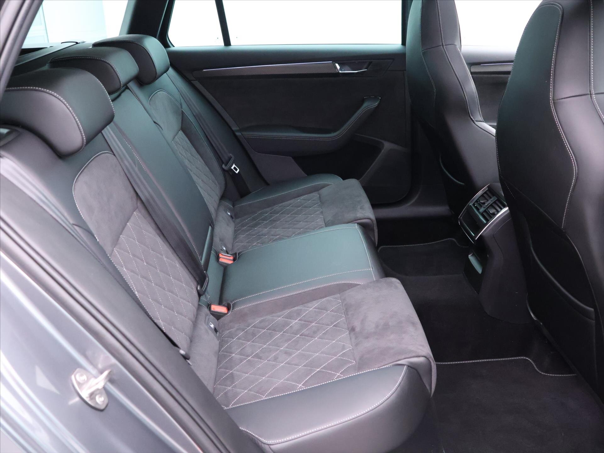 Škoda Superb Kombi 2,0 l 110 kw