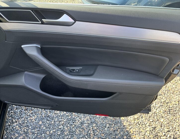 Volkswagen Passat Kombi 2,0 l 176 kw