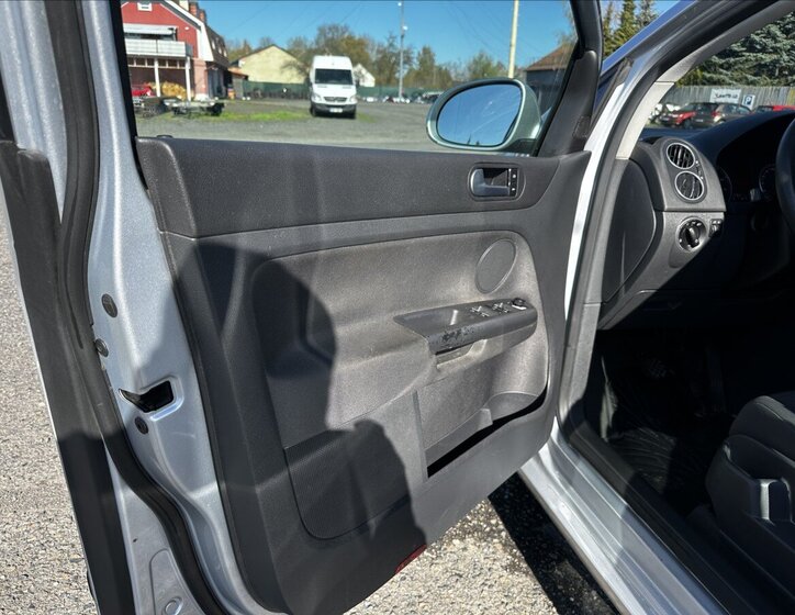 Volkswagen Golf Plus Hatchback 1,6 l 75 kw