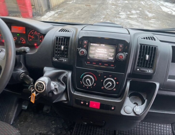 Peugeot Boxer Skříň 2,2 l 121 kw