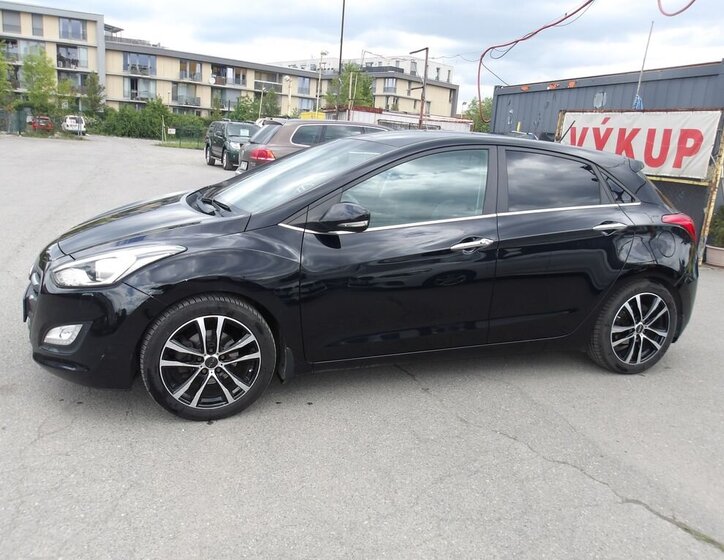 Hyundai i30 Hatchback 1,6 l 81 kw