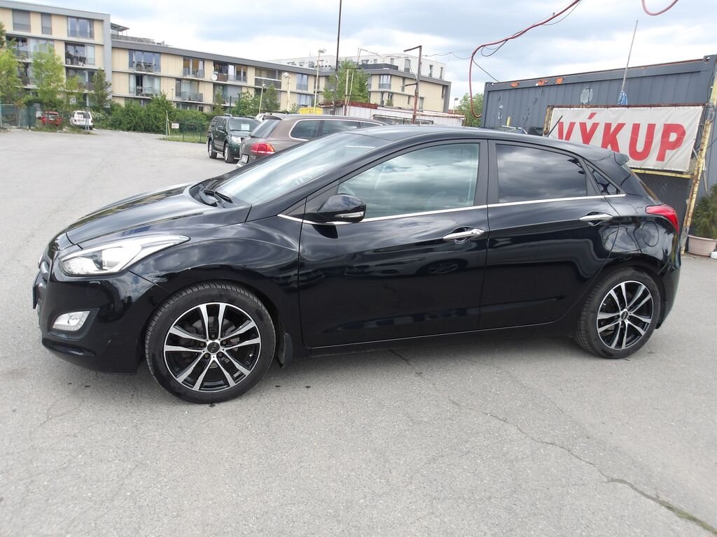 Hyundai i30 Hatchback 1,6 l 81 kw