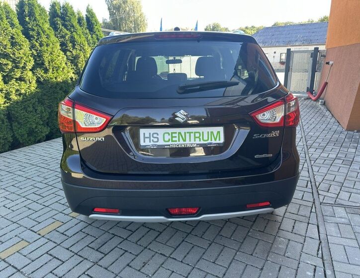 Suzuki SX4 S-Cross 4