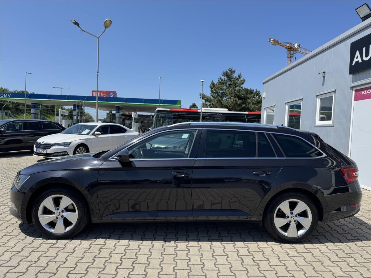 Škoda Superb Kombi 2,0 l 140 kw
