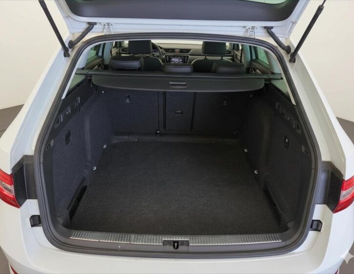 Škoda Superb Kombi 2,0 l 147 kw