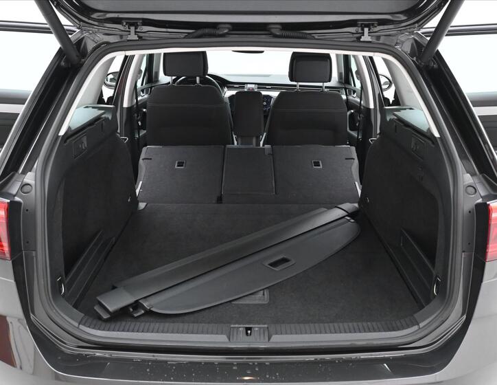 Volkswagen Passat 11