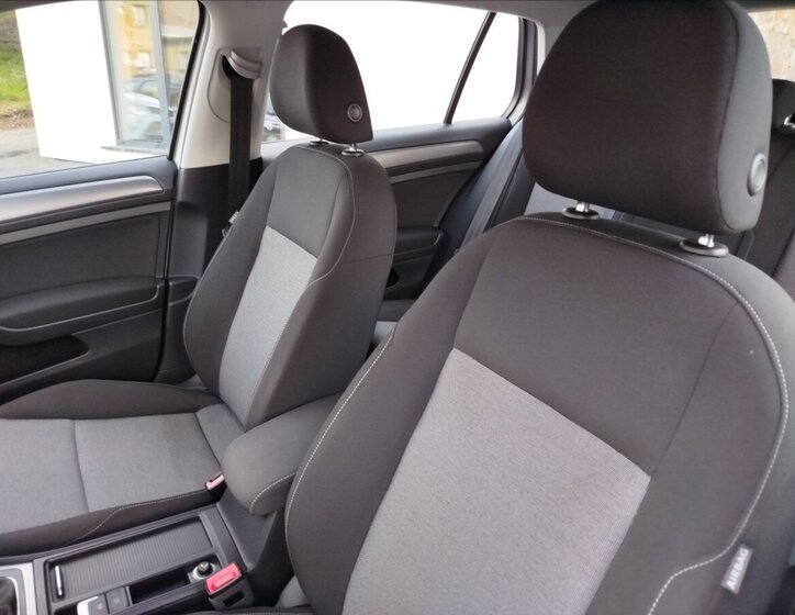 Volkswagen Golf Hatchback 1,4 l 90 kw