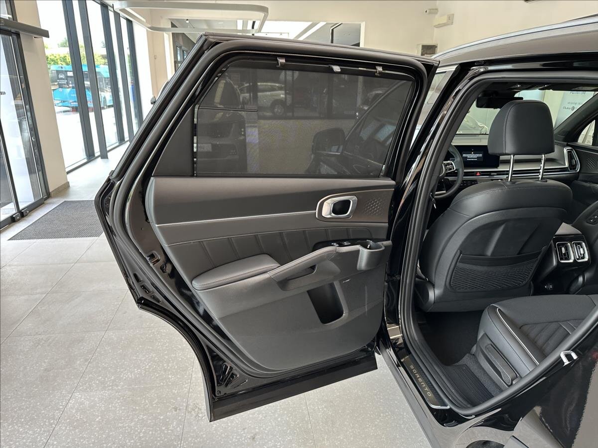KIA Sorento SUV / Terénní 2,2 l 142 kw