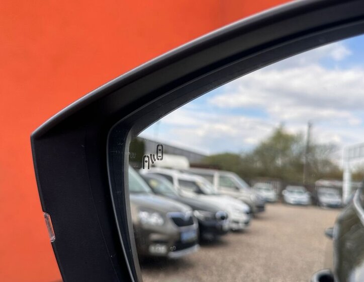 Škoda Karoq SUV / Terénní 2,0 l 110 kw