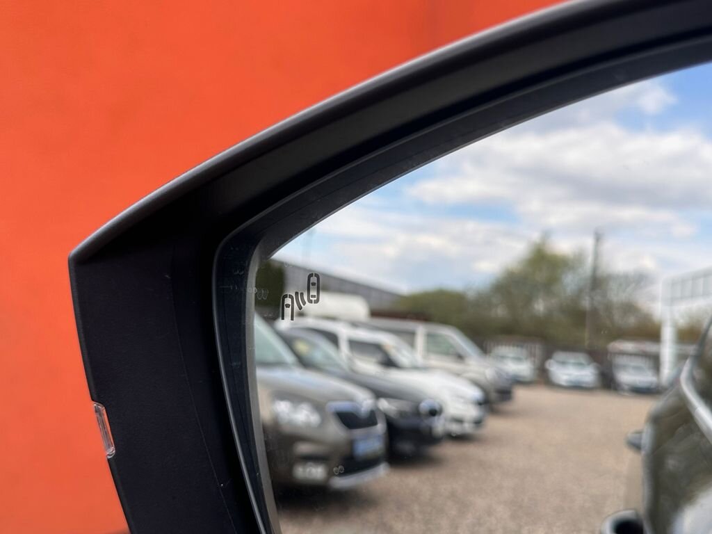 Škoda Karoq SUV / Terénní 2,0 l 110 kw