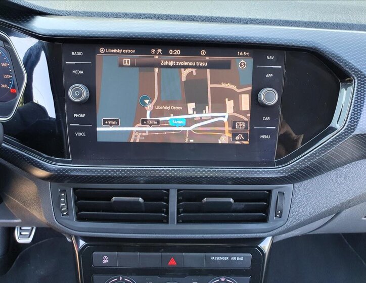 Volkswagen T-Cross 32