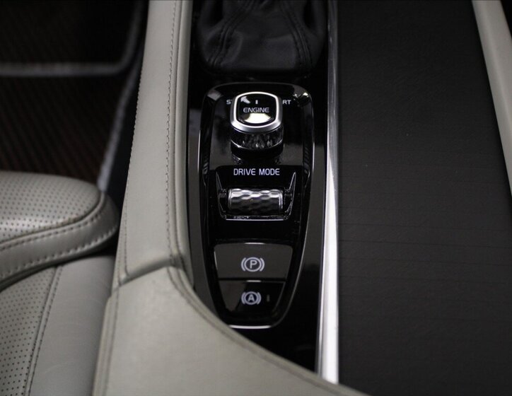 Volvo V90 Kombi 2,0 l 177 kw