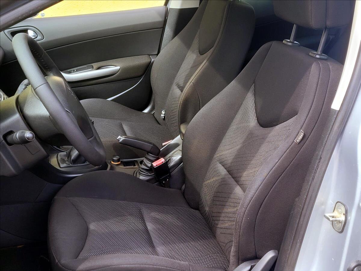 Peugeot 308 Kombi 1,6 l 80 kw