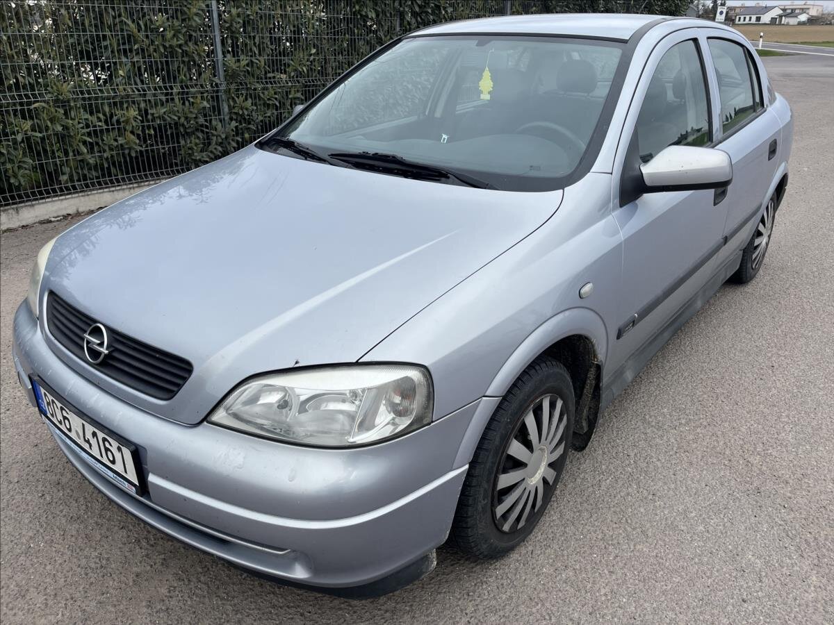 Opel Astra Hatchback 1,7 l 55 kw